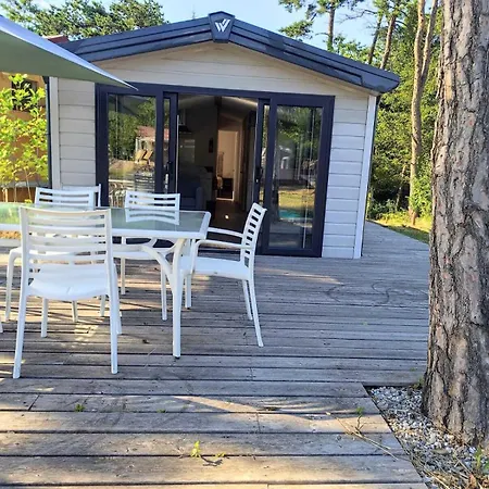 홈스테이 Le Domaine De La Caille